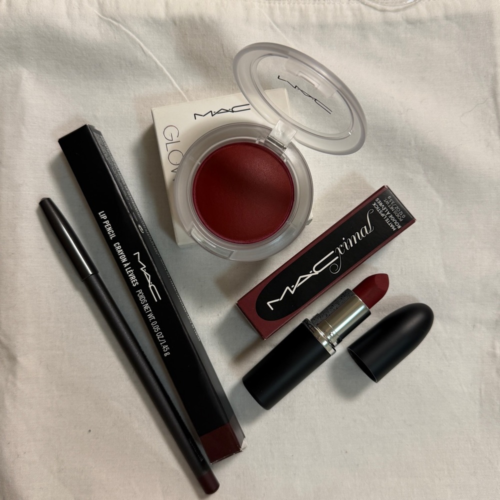 MAC Cosmetics Lipstick, lip liner and Blush Set